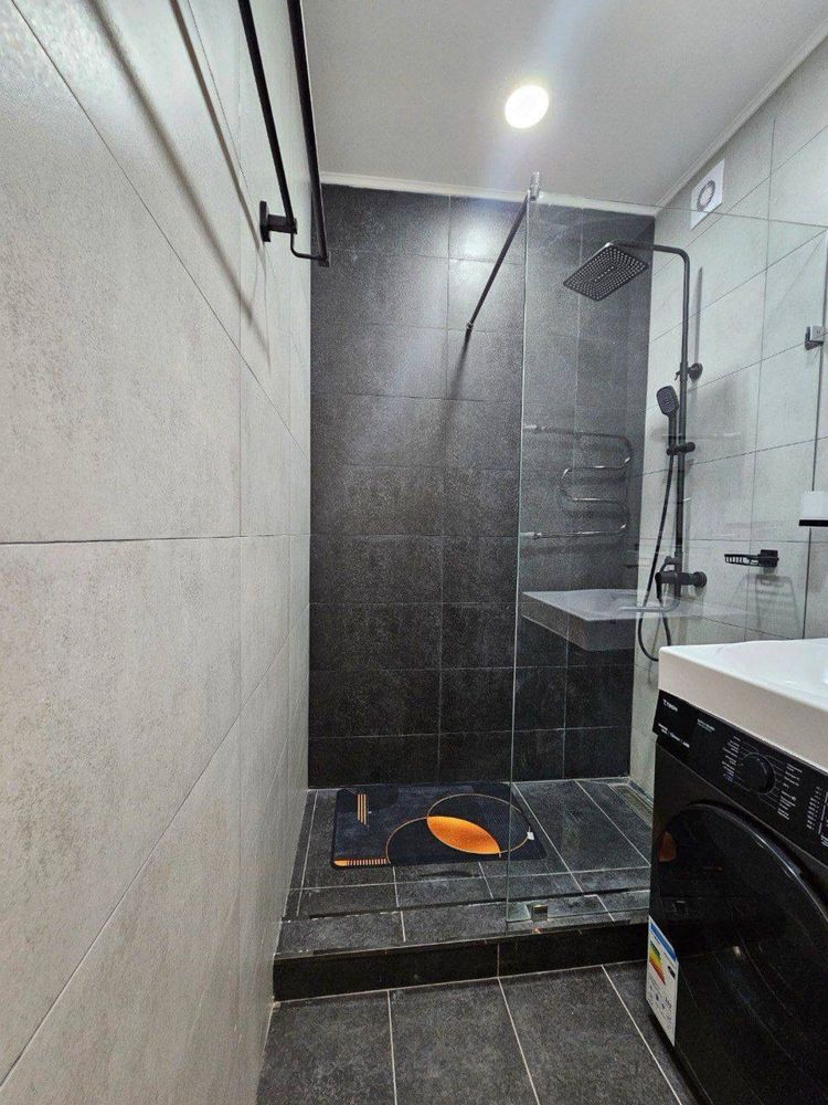 Чиланзар 2 кв 2в3/3/4 euro ремонт Парк Гафур Гулям. Метро М Улугбек