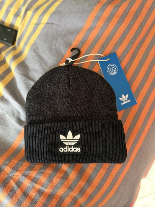 Adidas Originals Trefoil caciula de dama neagra One size noua