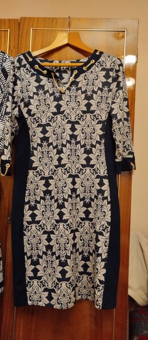 Платья женские, р-р 48-50.