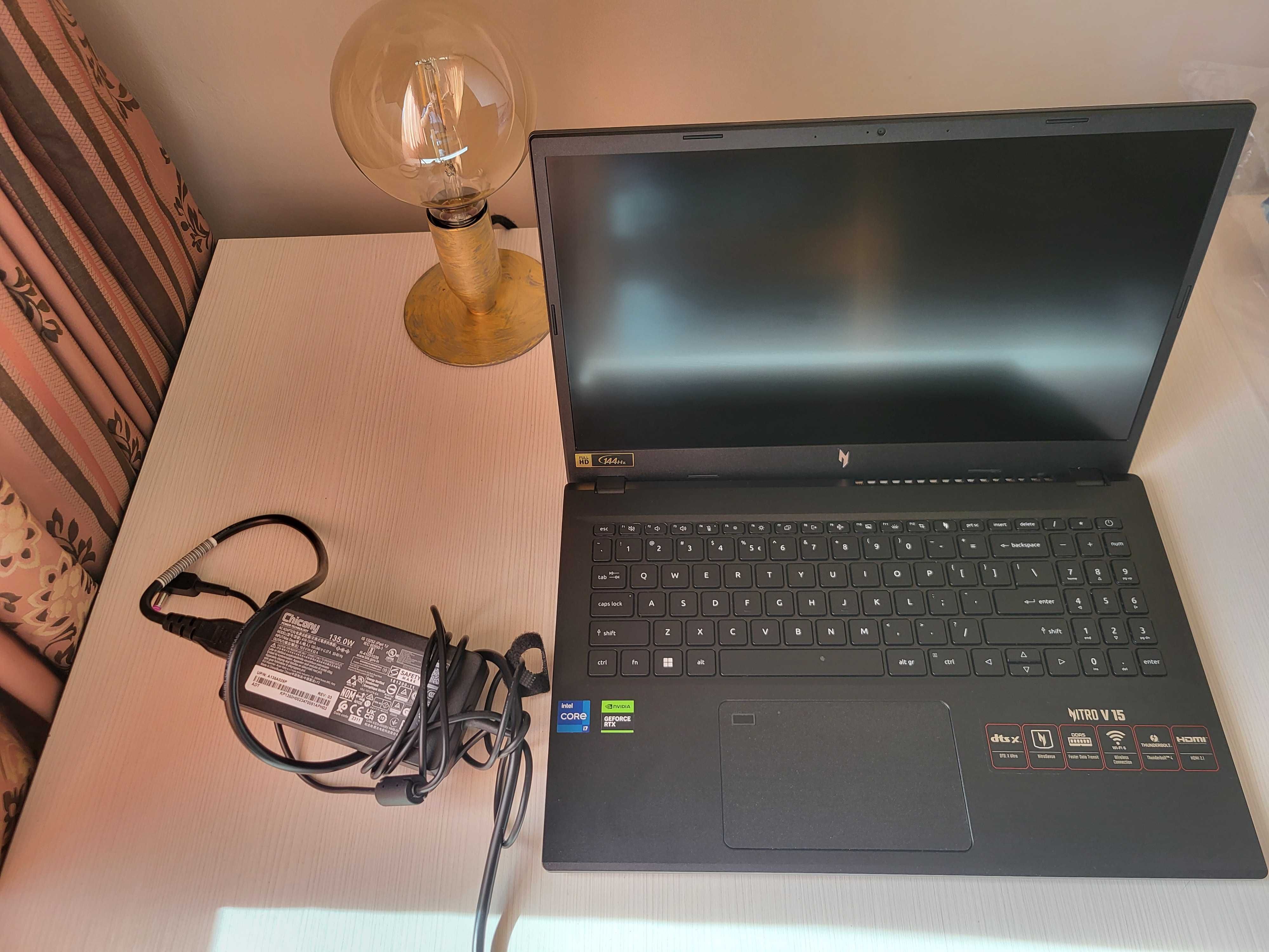 Laptop ACER Nitro V 15 RTX 4050 Intel I7 13620H