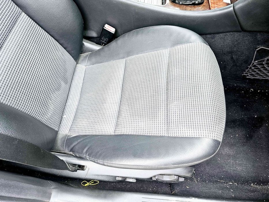 Scaun dreapta fata Mercedes Clasa C (W203) [Fabr 2000-2007] OEM