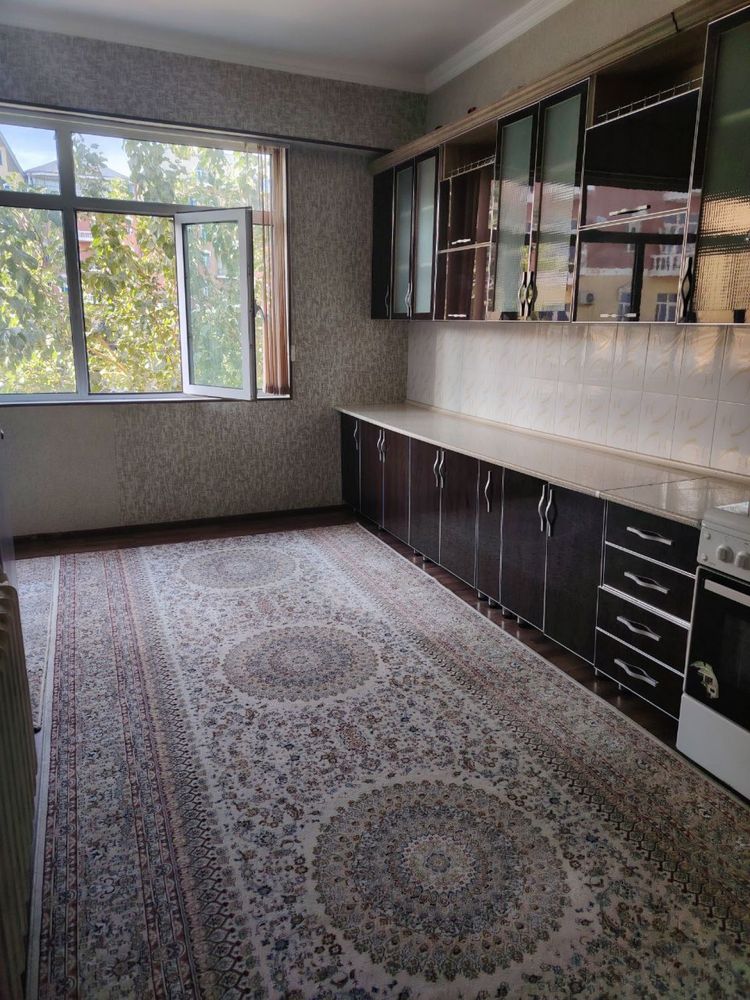 Квартира арендага берилади 2 этаж, Дархон бозори, М.Таробий,