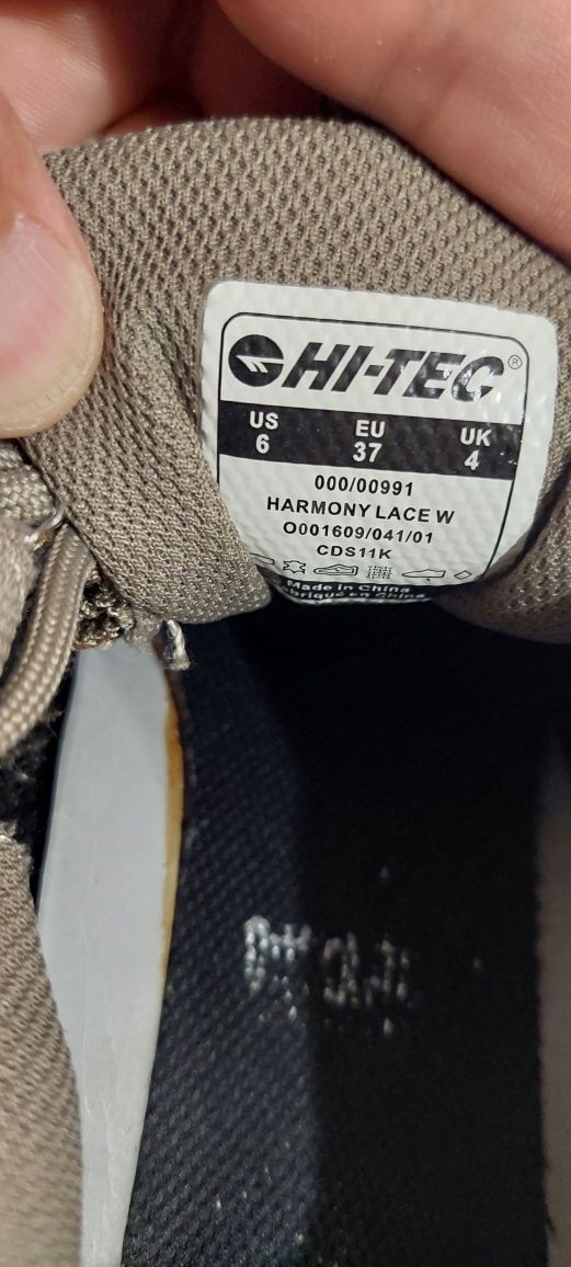 hi tec vibram 37