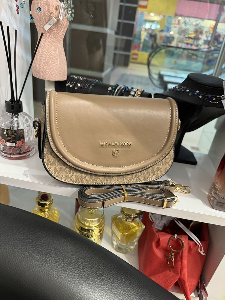 Michael Kors дамска чанта