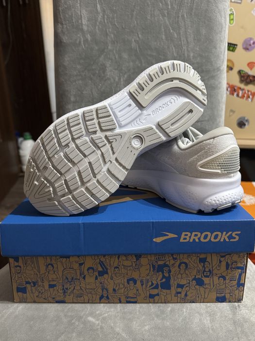 Brooks Ghost 16 Eur39 Dama