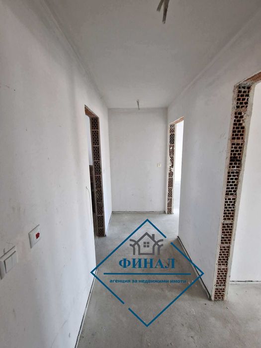 Продава се Тристаен апартамент в Шумен, Добруджански - 101 кв.м за 1313 €/кв.м - Снимка #1