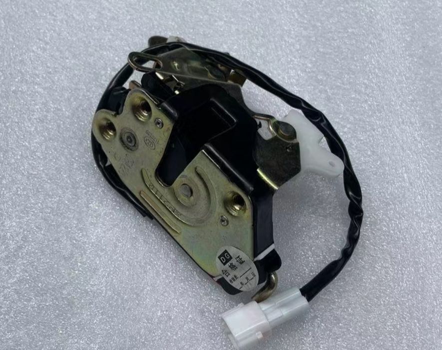 Дверной замок паджеро 2