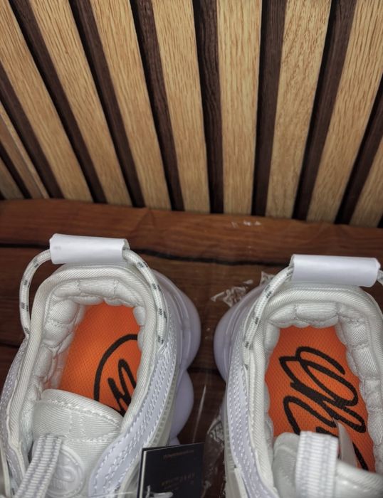 adidasi versace chain reaction triple white