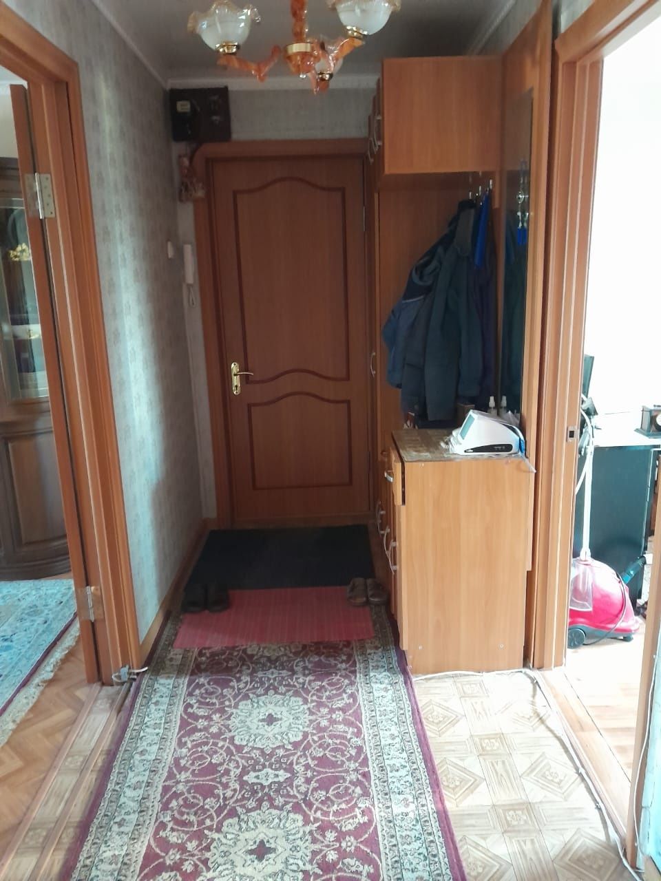 Срочно продам 3-х комнатную улучшенную квартиру