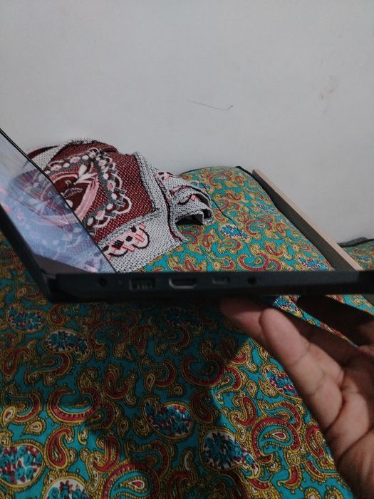 Lenova noutbuk ishlashi yaxshi