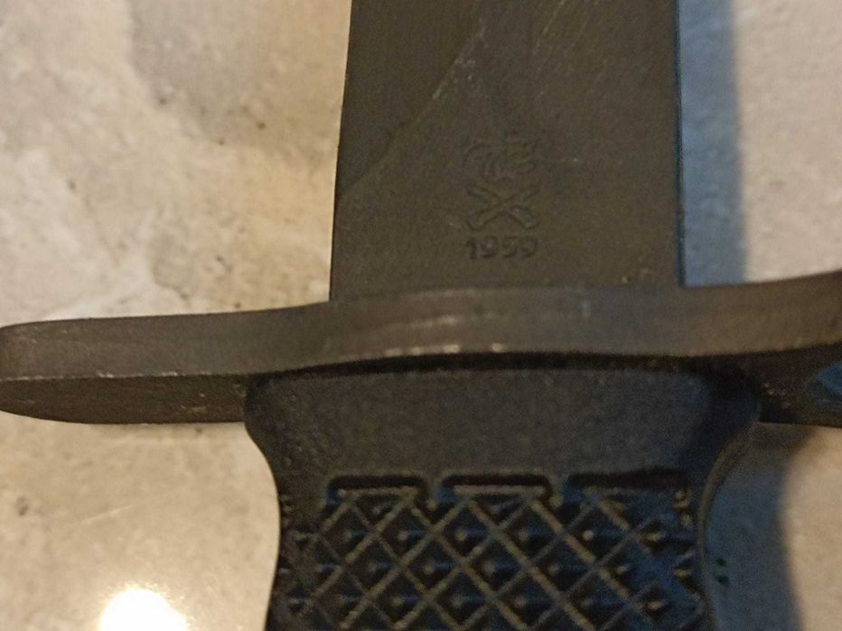 Baioneta militara M4