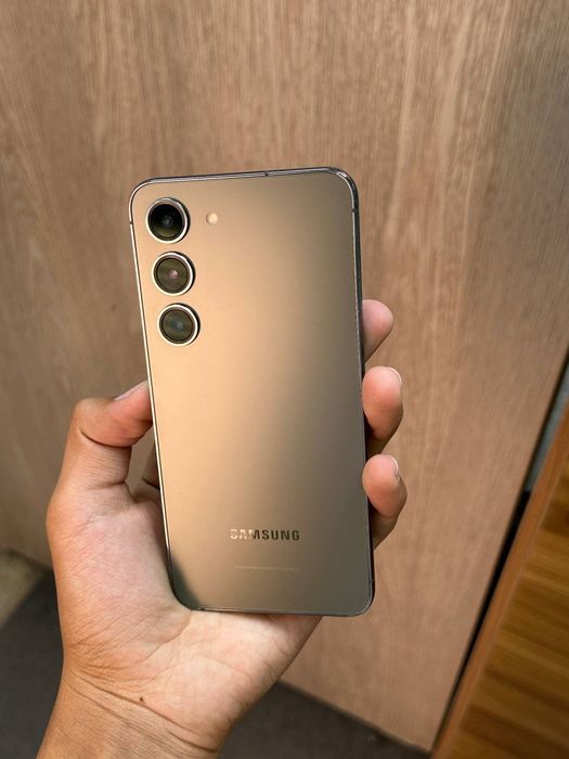 Samsung galaxy s23 5G 8/256gb holati 9/10