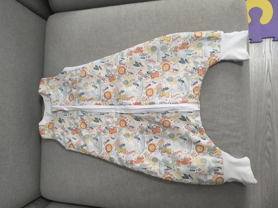 Vând sac de dormit cu picioare Angel baby
