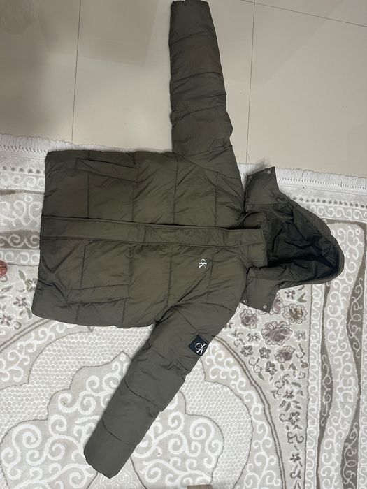 Vand geaca calvin klain