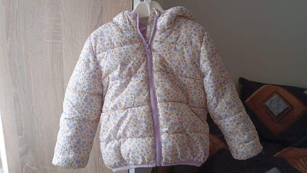 Якенца за момиче