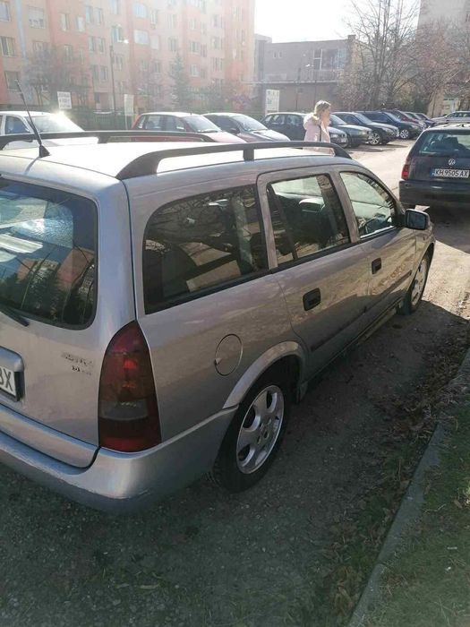 Опел  Астра         .