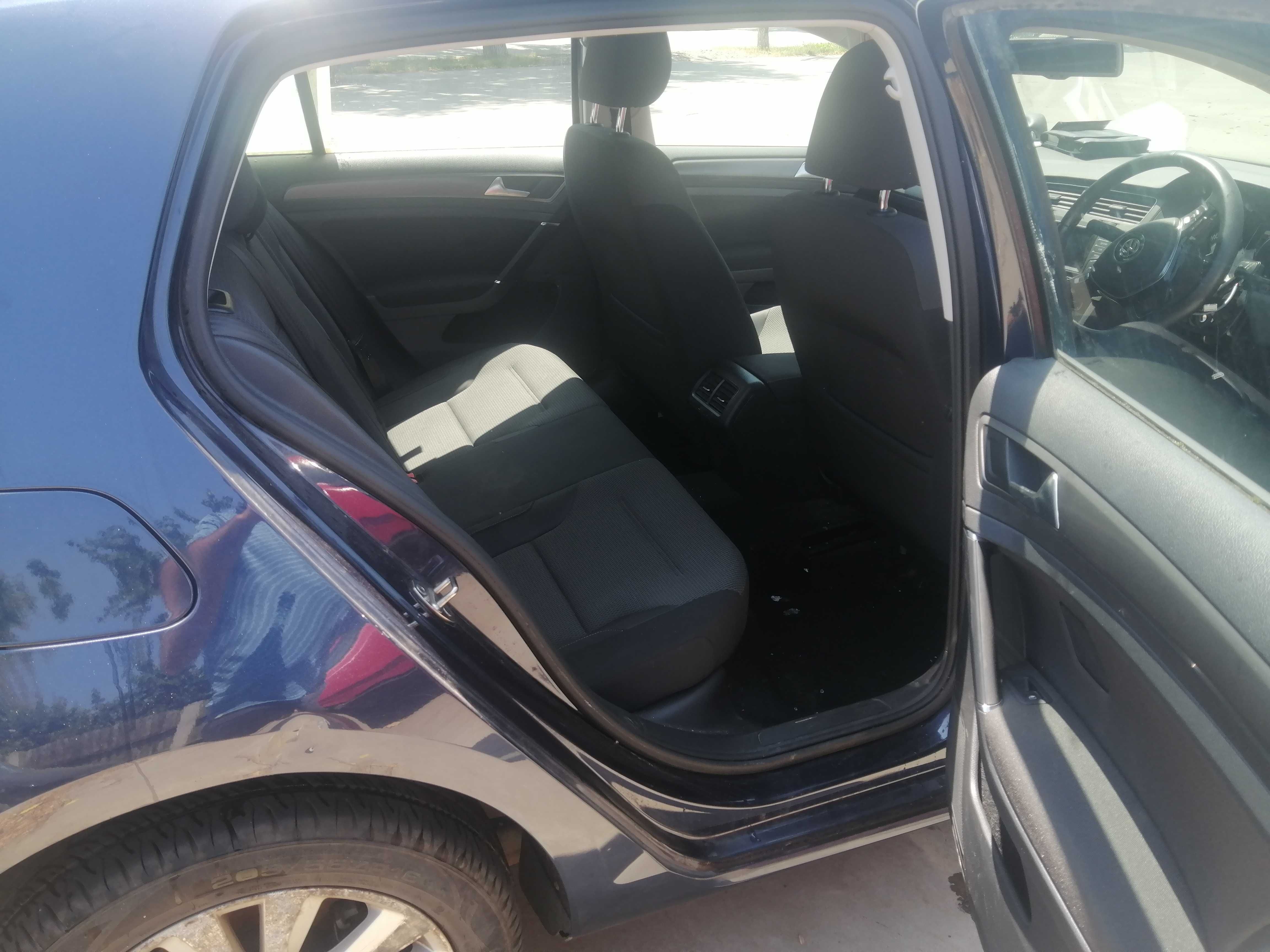 Dezmembram Golf 7  motor 1.4l benzina