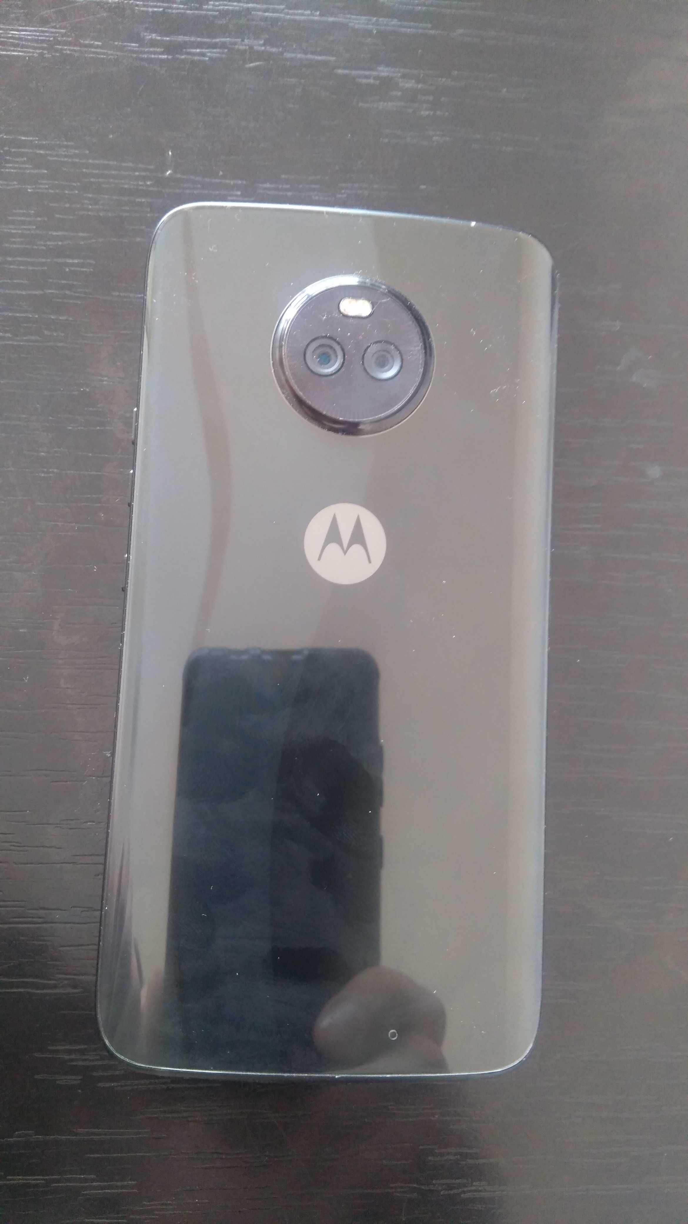 Motorola moto X4-64gb,4gb