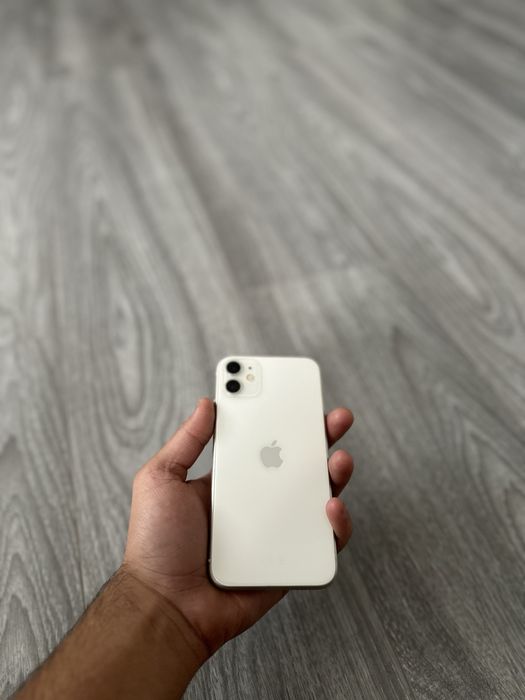 Продам iphone 11 на 64гб