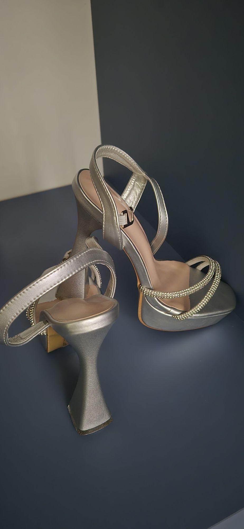 Sandale Luxury argintii - nou, nepurtat