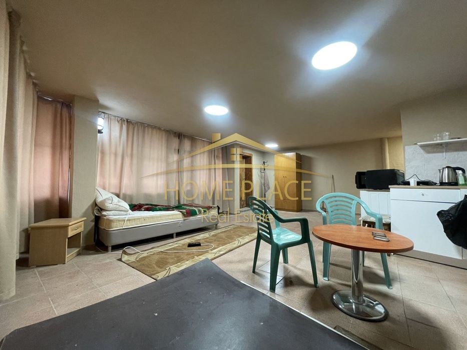 Дава се под наем Едностаен апартамент в Варна, Колхозен пазар - 50 кв.м за 255 € - Снимка #1