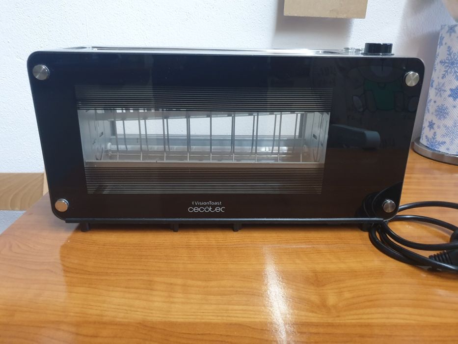 Prajitor de paine CECOTEC