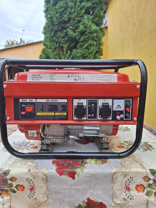 Generator pe benzină
