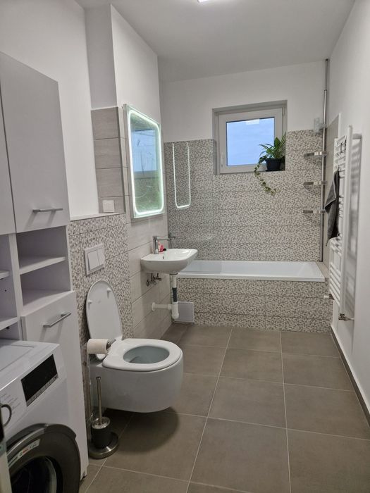Închiriez apartament 2 camere- nou, Maurer