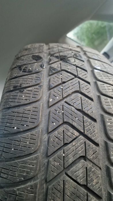 set 4 anvelope iarna Pirelli Scorpion 235/55 R18