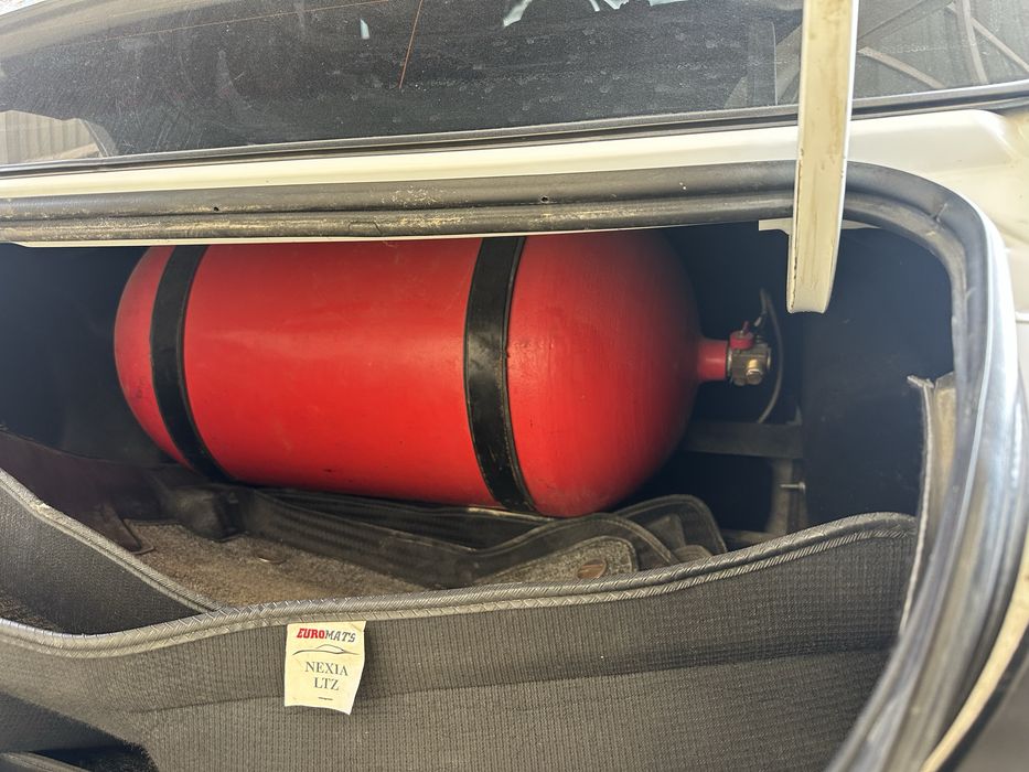 2 pozitsa metan bor tezda sotiladi urilgan joyi yo’q toza kraska