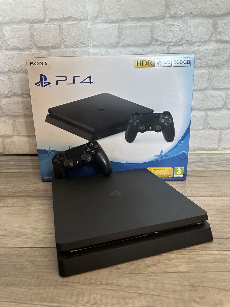 PlayStation 4 Slin 500 GB Черен + Джойстик + Игри