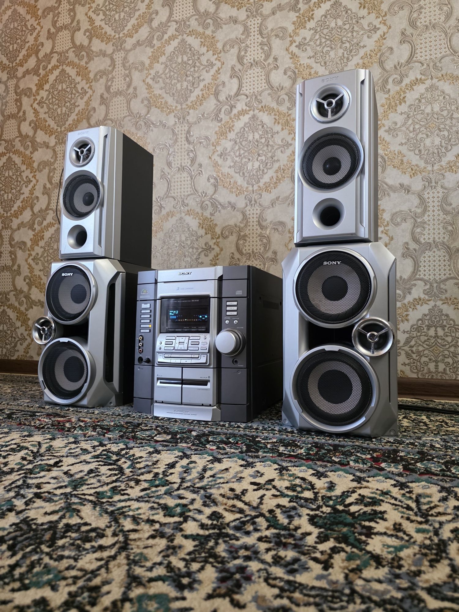 Sony качество почти новый