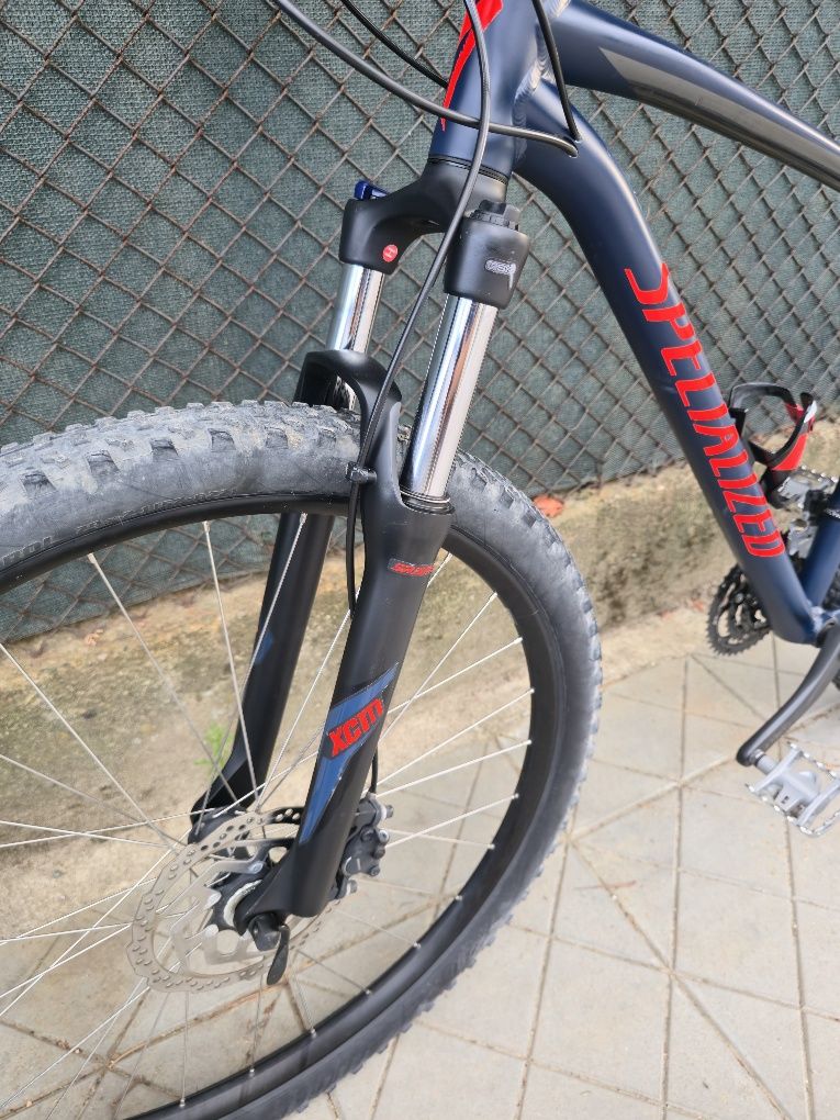 Specialized Rockhopper 29 цола L размер 3х9 скорости Обслужен
