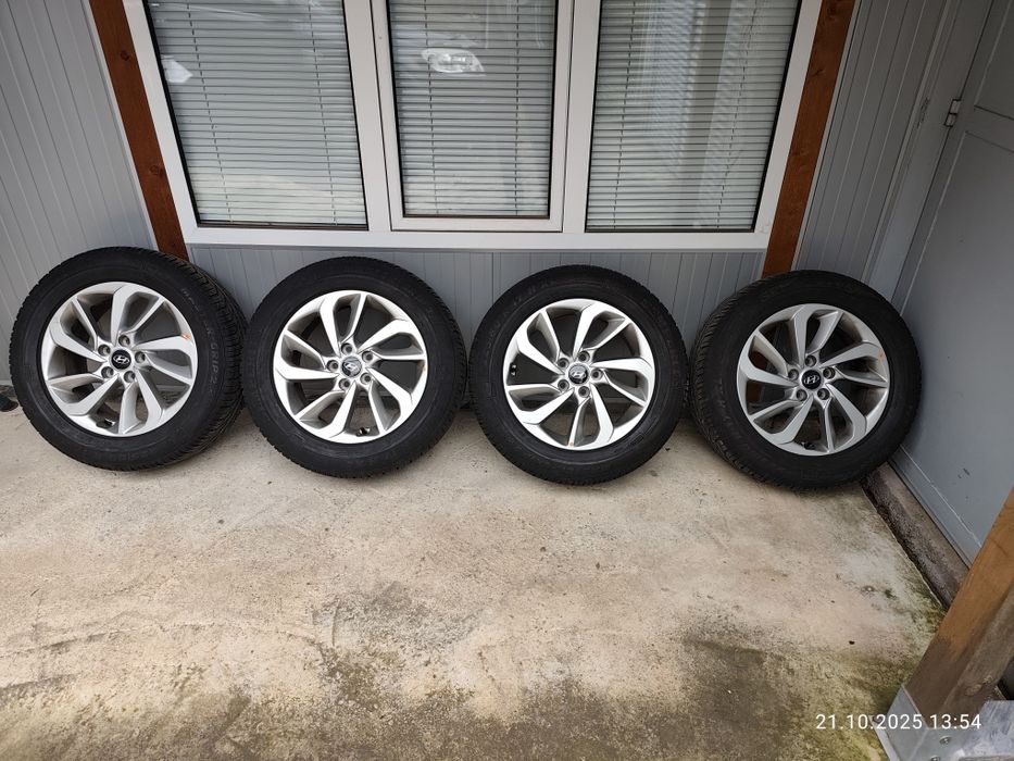 17/5/114,3-ХЮНДАЙ ИХ 35,ТУКСОН,с добри ЗИМНИ гуми-225/60/17-перфектни
