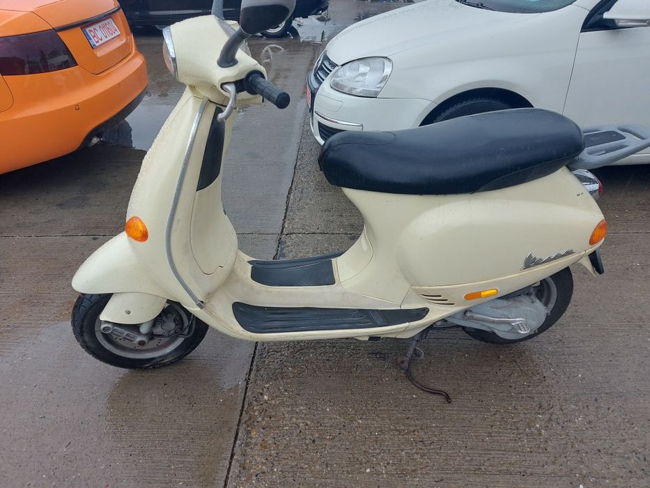 Scuter vespa pe injecție