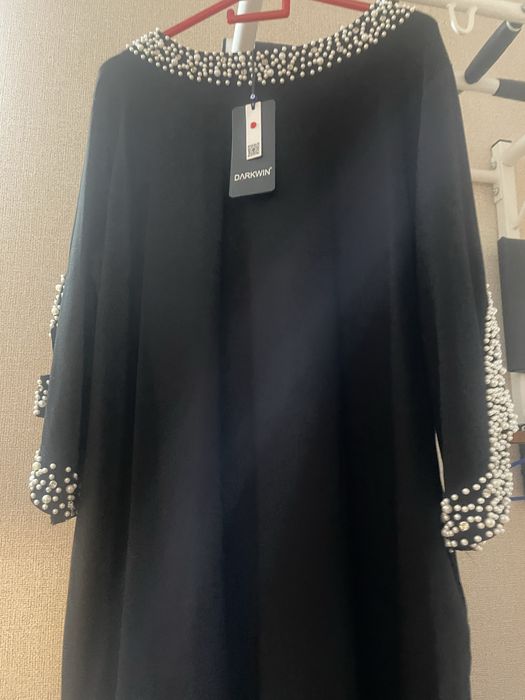 Продам новое праздничное платье