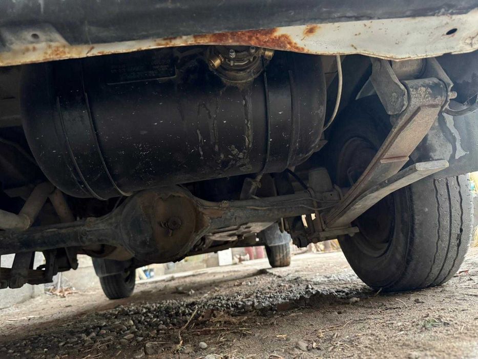 Дамас ван сотилади