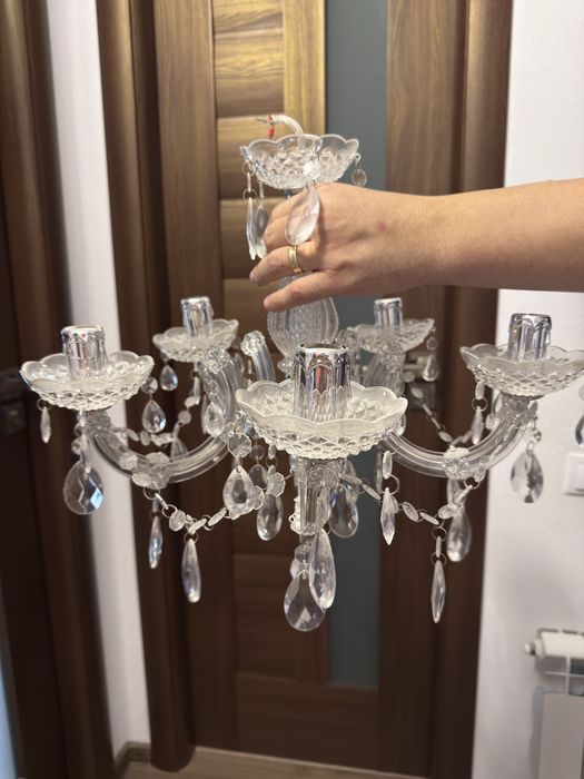 Candelabru lustra