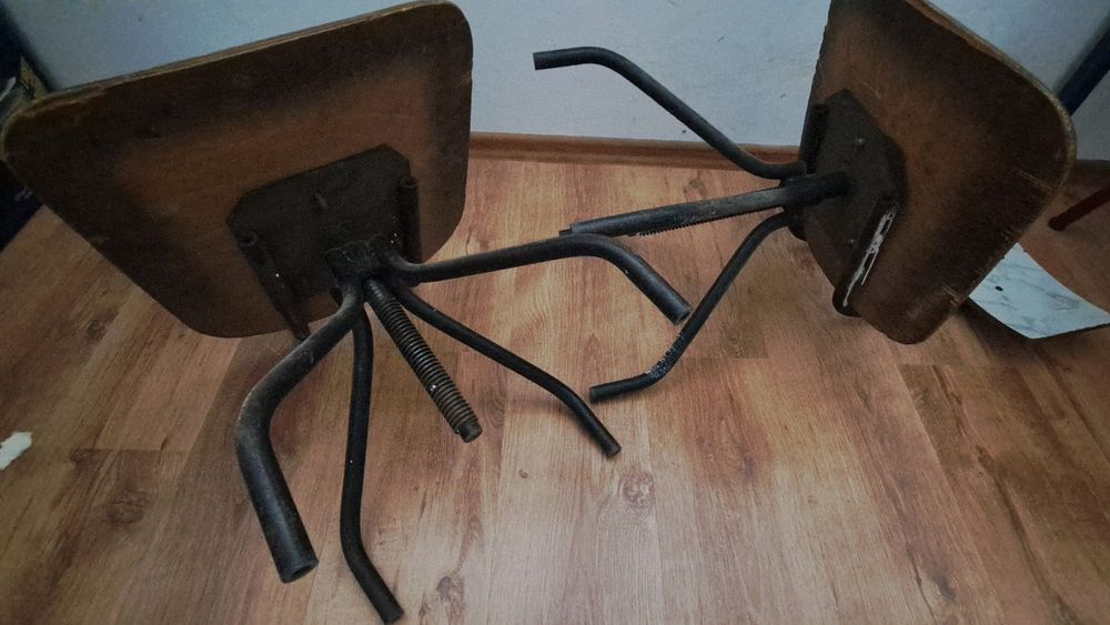 2 Scaune de laborator industriale