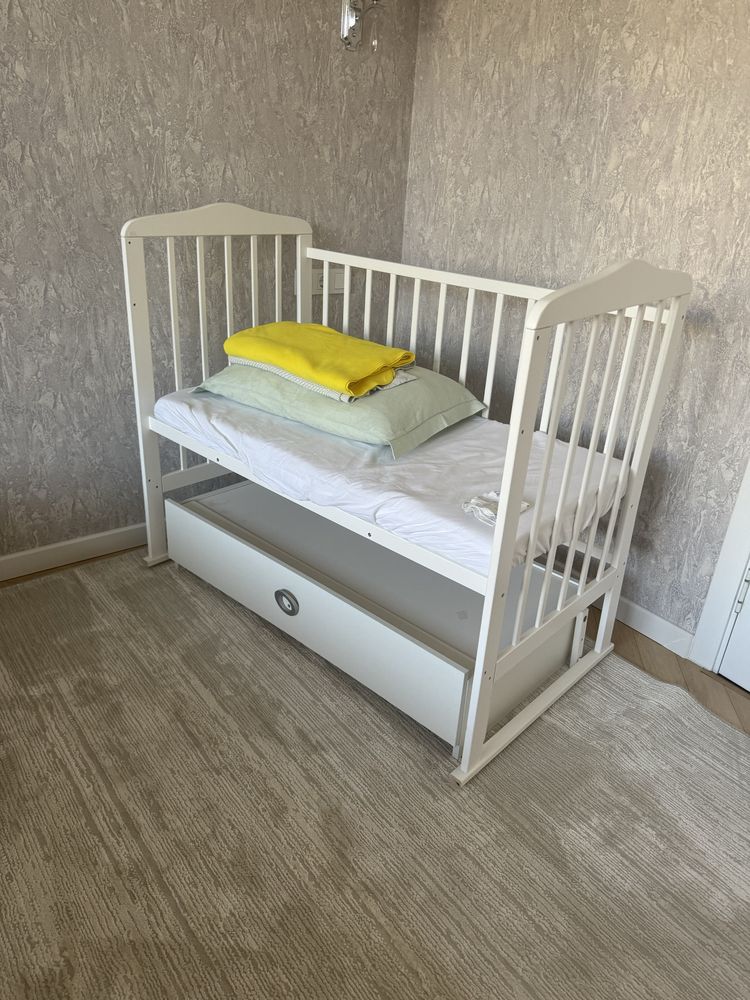 Продам манеж