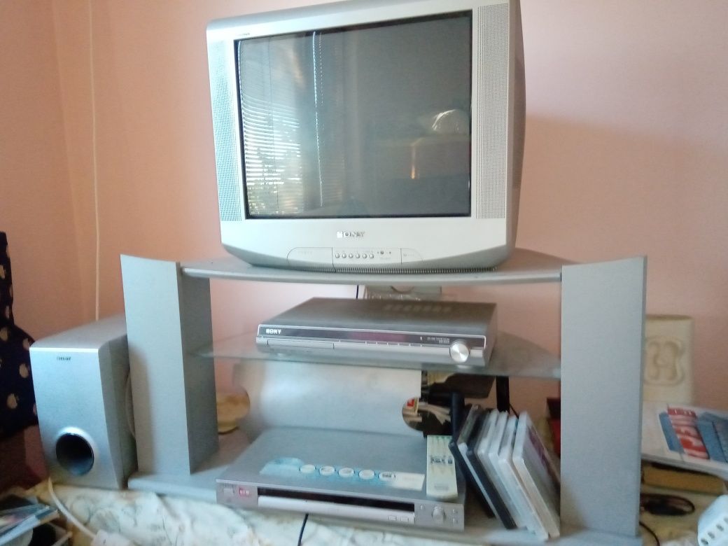 SONY  TRINITRON оригинални Телевизор и дивиди Sony 2 броя