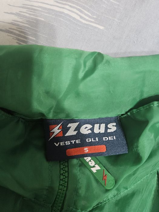 Спортна ветровка Zeus