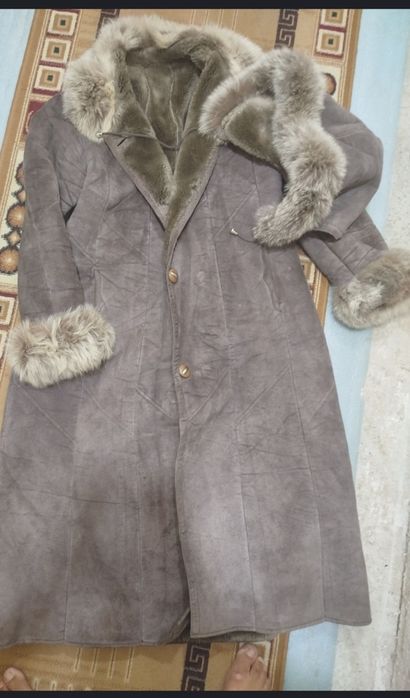 Mexli qalin palto sotiladi