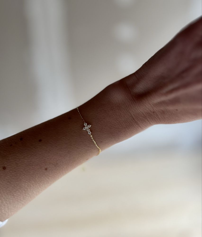 Bratara Cruce cu moissanite