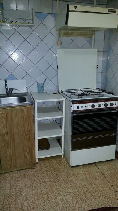 Срочно центр Квартира Чиланзар торговый центр 2/2/4 400$