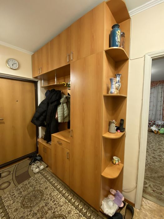 Прихожая мебель.