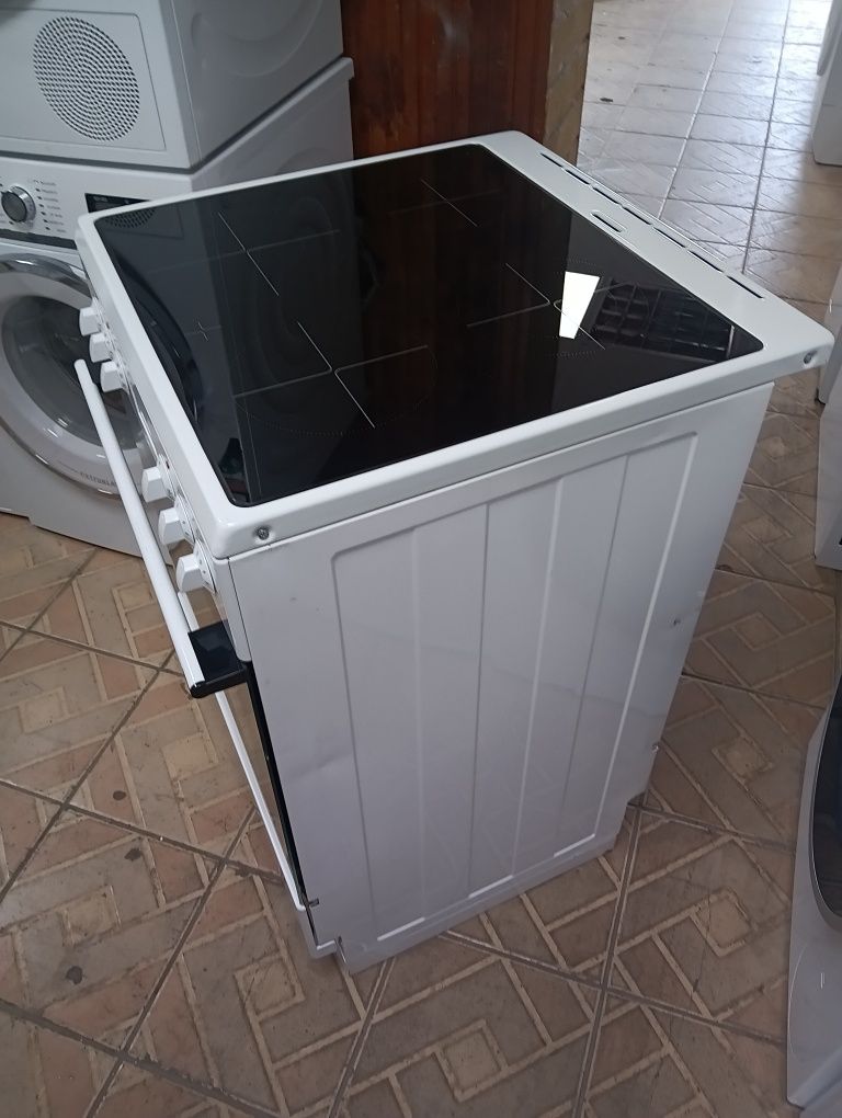 Свободно стояща печка с керамичен плот Gorenje  24 месеца гаранция!