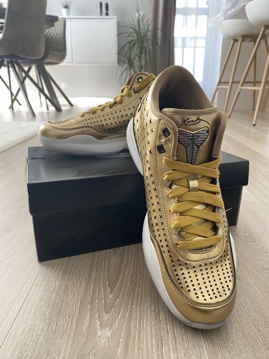 Nike Kobe X Mid EXT LIQUID/Metallic GOLD номер 43