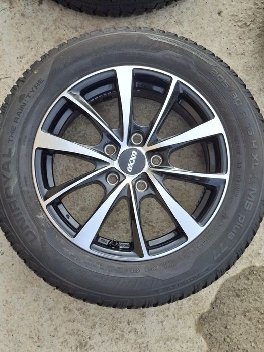Set 4 jante r16  cu anvelope de iarna 5x114,3 205 60 16