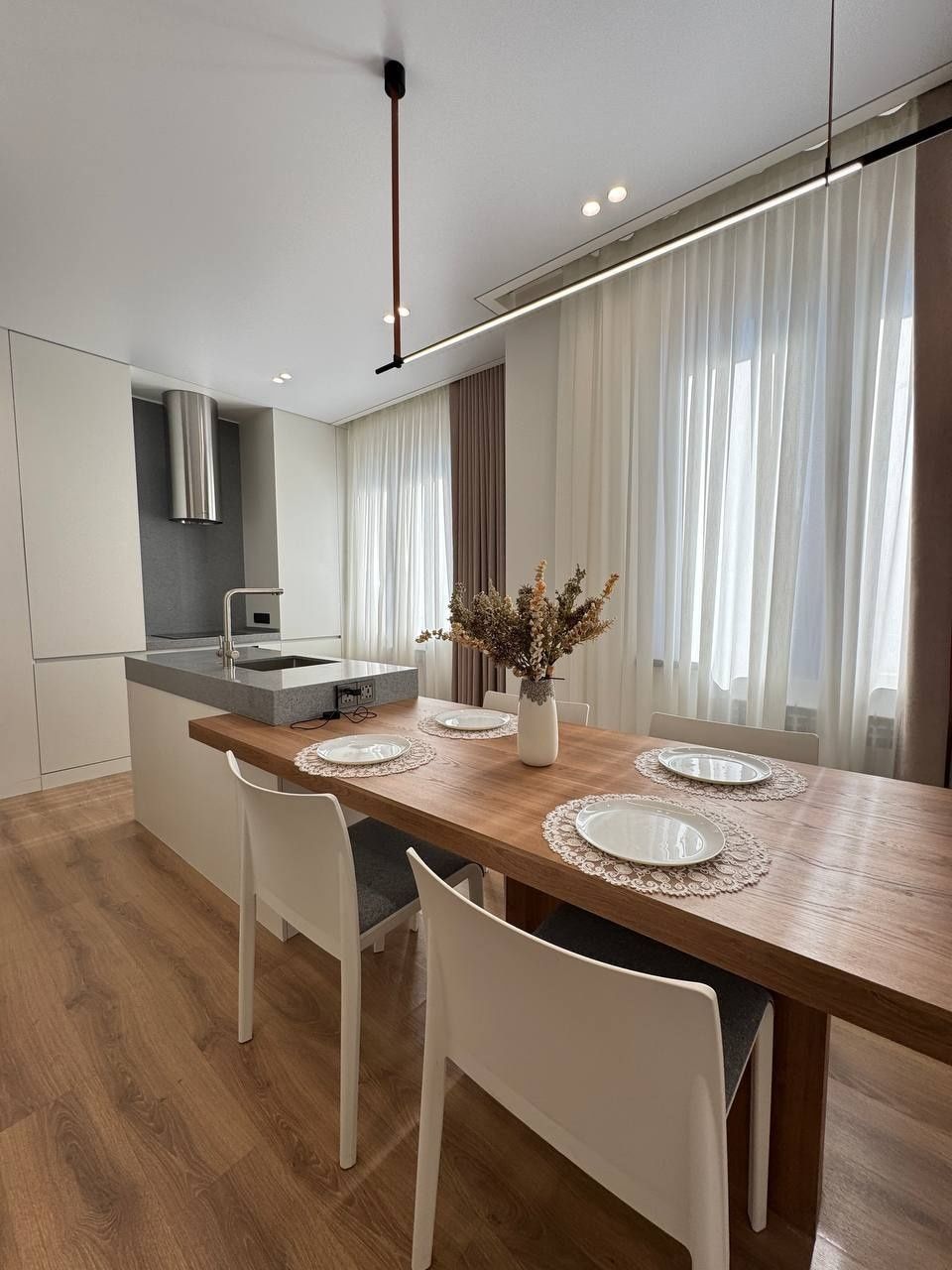 Продается 1в2 ком квартира, ЖК Сайрам, ор-р: Буз базар, 43 м²
